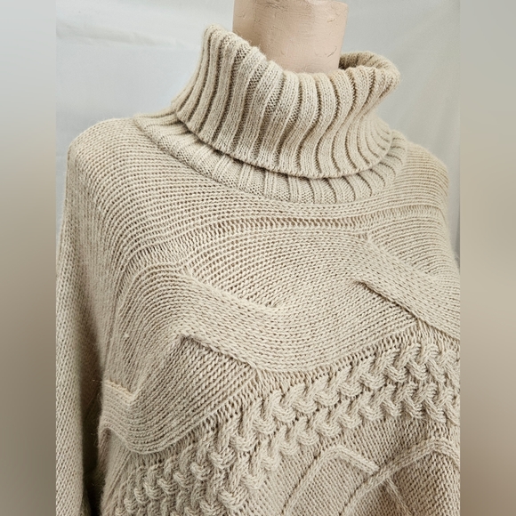 Odd Molly Cape Poncho - Picture 2 of 8